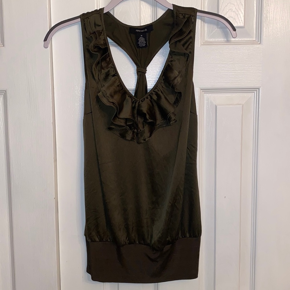 Arden B forest green top